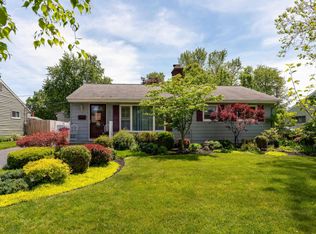 2579 Nottingham Rd, Upper Arlington, OH 43221