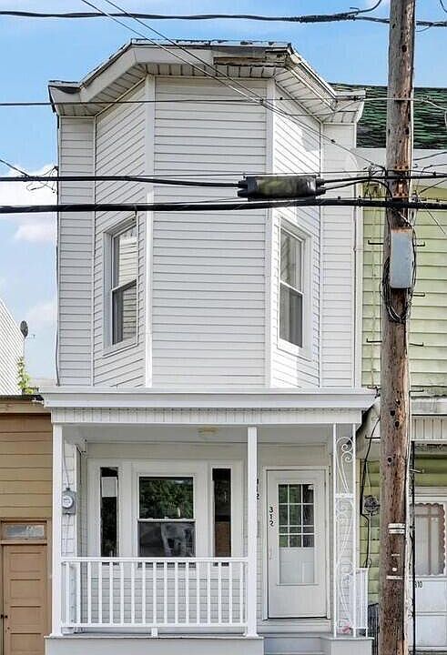 1st image of 312 E Pine St