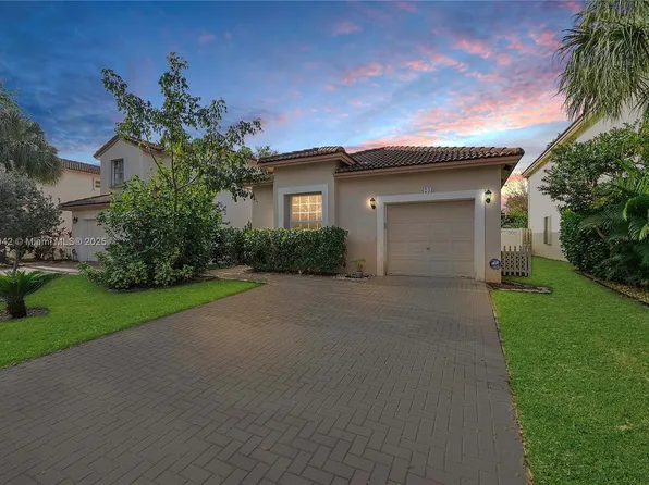 6244 NW 38th Dr, Coral Springs, FL 33067