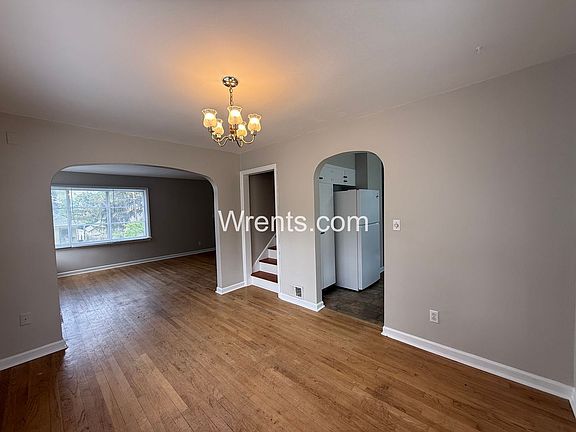 5th image of 1104 E 14th Ave