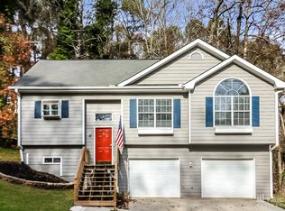 4421 Lucy Ln, Snellville, GA