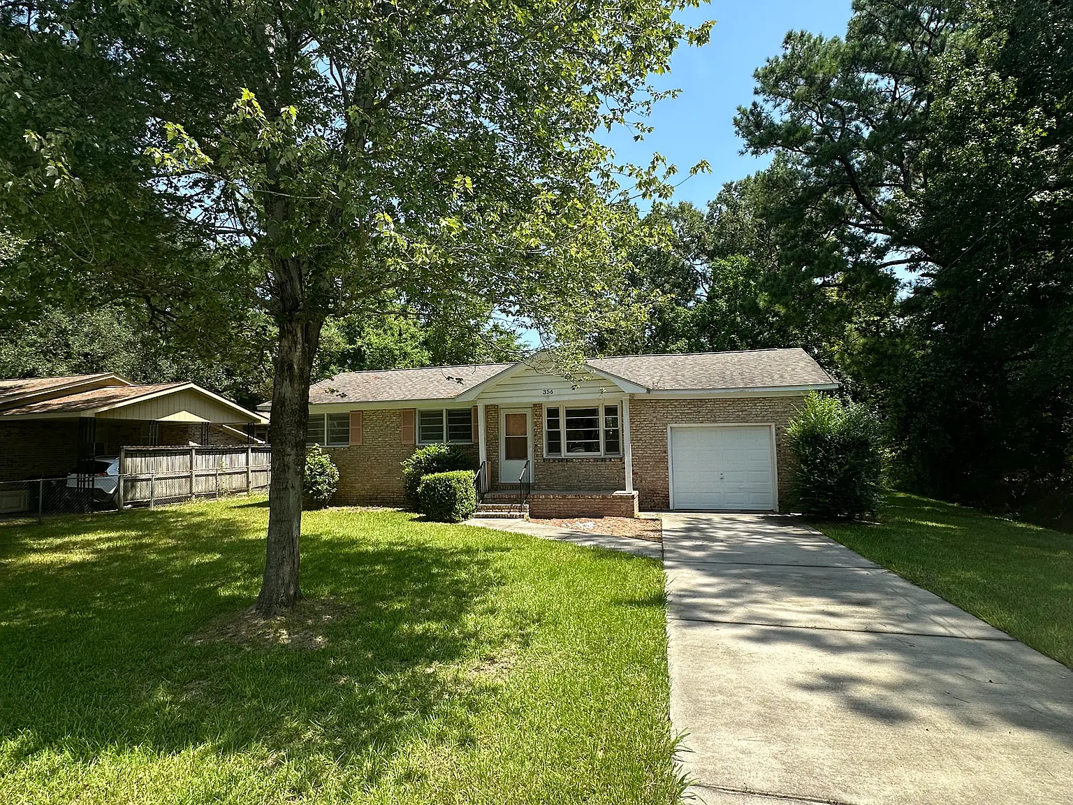 3 bed, 900 sqft, $1,850 — Photo 2