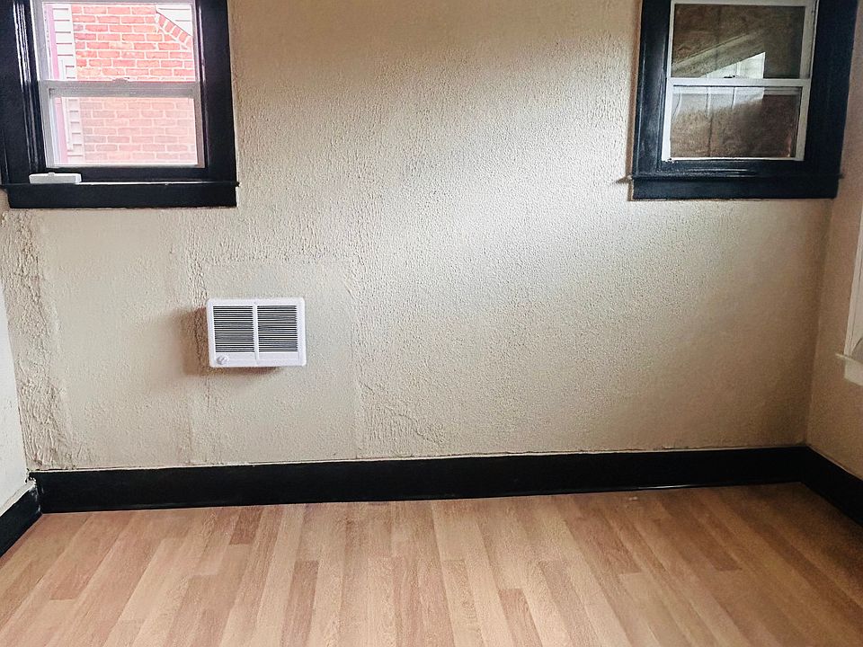 1st image of 16853 Log Cabin St #4