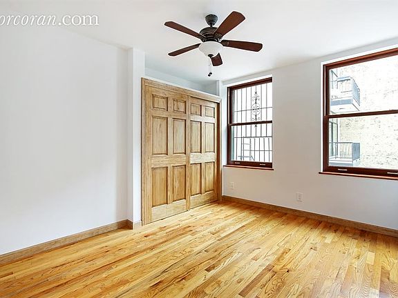 3rd image of 110 1st Ave
