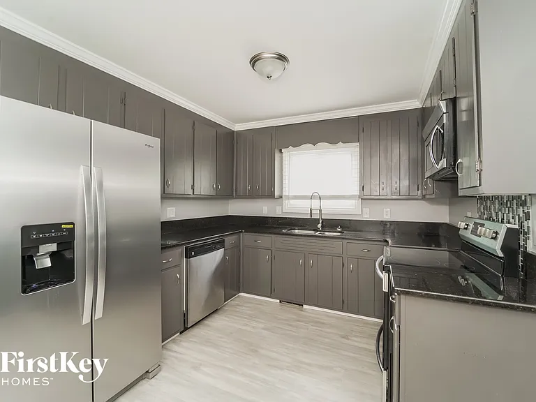 4039 Seaforth Dr — Photo 6