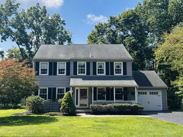 602 Lorient Dr, West Chester, PA 19382