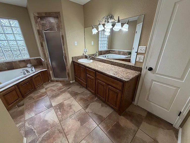 1500 N Terrell St — Photo 14