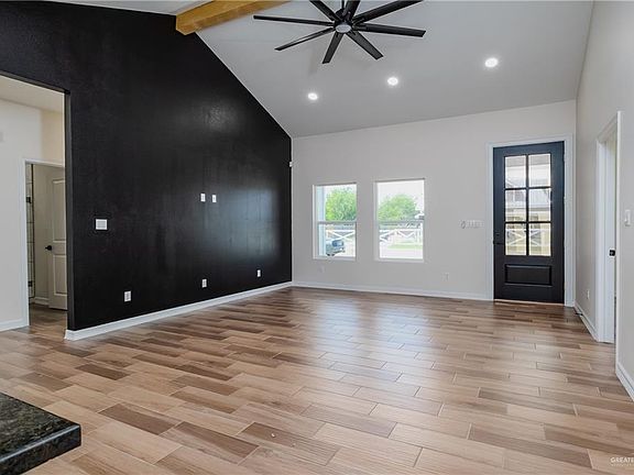 3rd image of 6804 Vulcan Ave