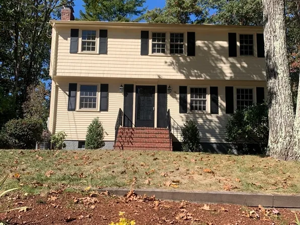 14 Partridge Rd, Medfield, MA 02052