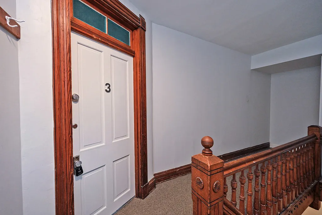 Cozy 1-Bedroom Apartment in Cincinnati's 45206 Neighborhood — Photo 4