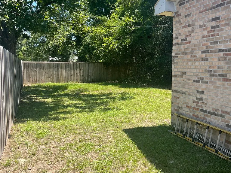 303 Schley St — Photo 11