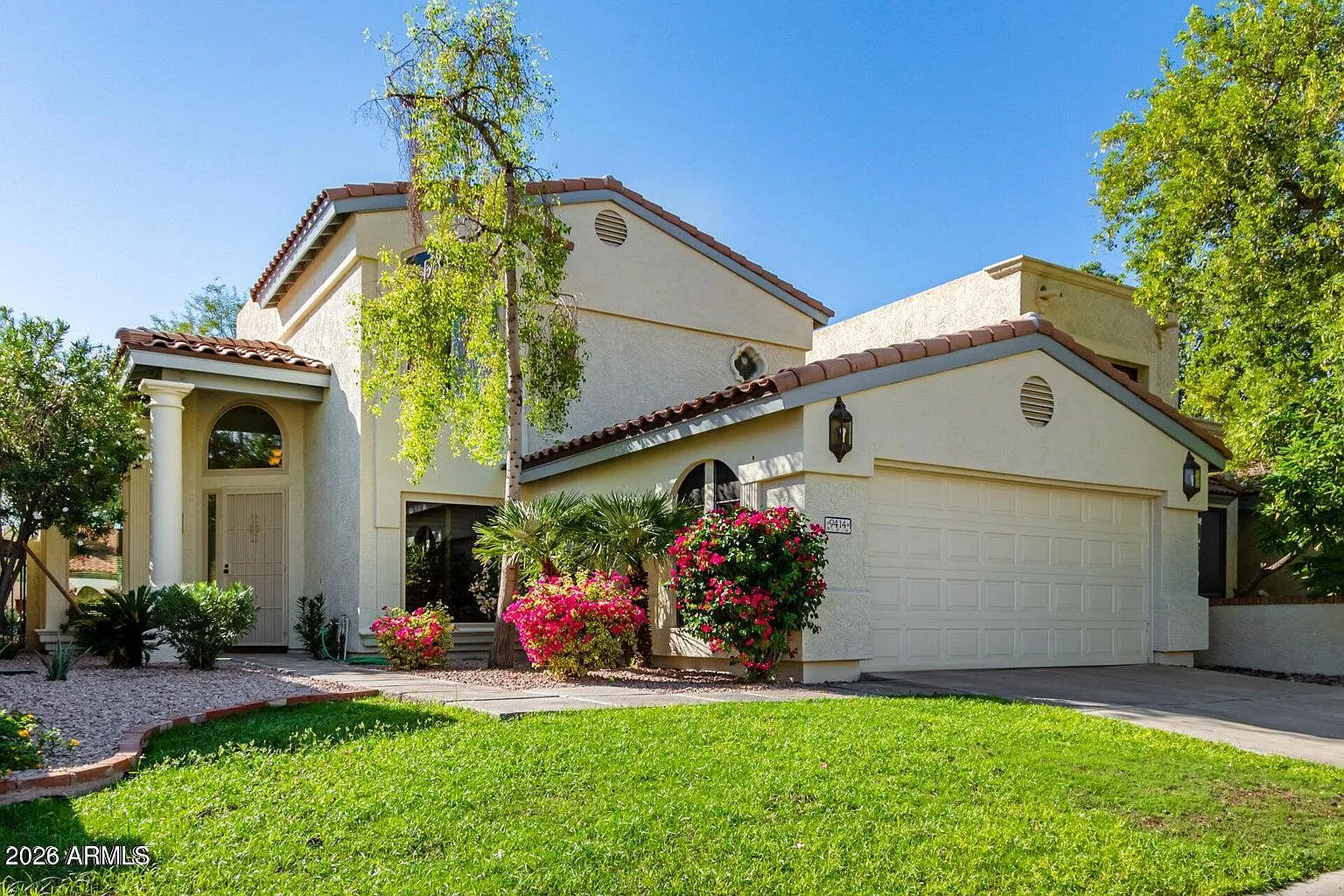 4 bed, 3.0 bath, 2516 sqft, $3,050 — Photo 2