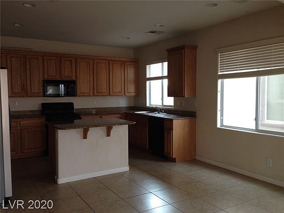 3rd image of 4412 Cormorant Ave #0