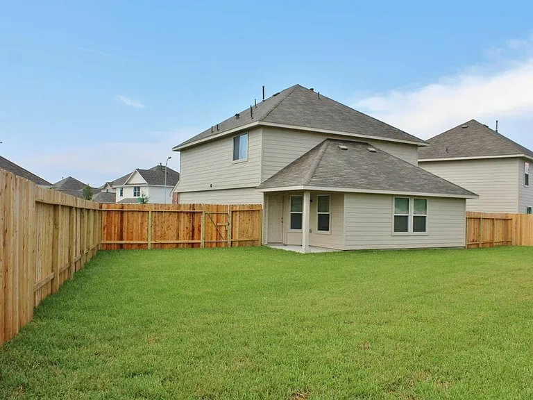 5902 Dawn Misty Ln — Photo 13