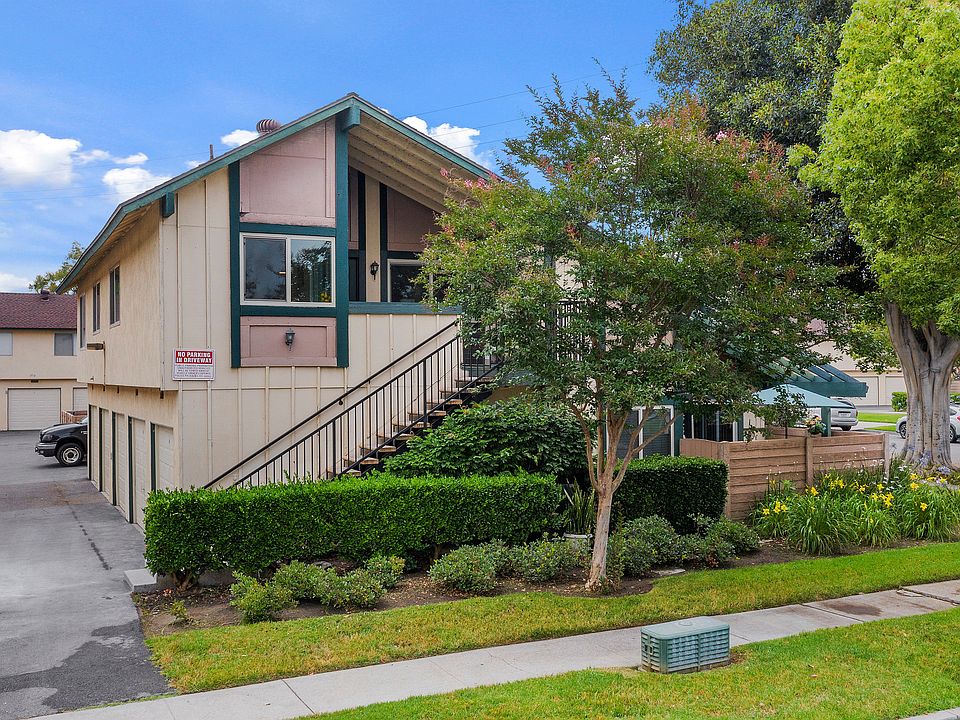 1st image of 1710 N Oak Knoll Dr APT B