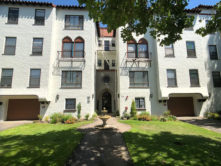 916 Union Street — Photo 7