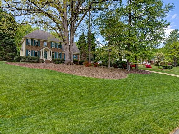 3rd image of 7413 Somersby Dr