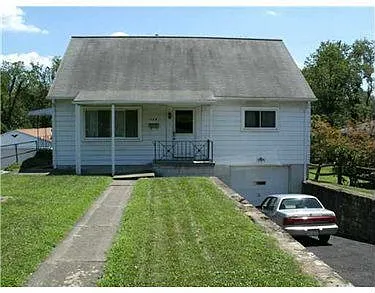 1129 Lewis St photo 1