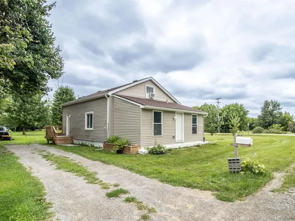 12525 Irish Rd, Otisville, MI 48463