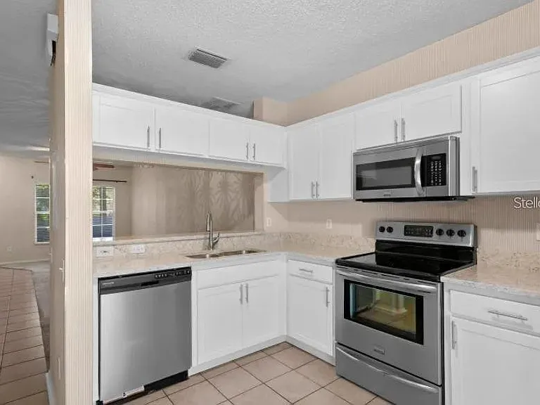 6308 Bayside Key Dr — Photo 14