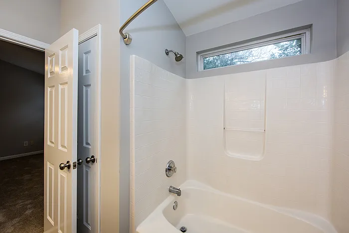10420 Haddington Dr NW — Photo 18