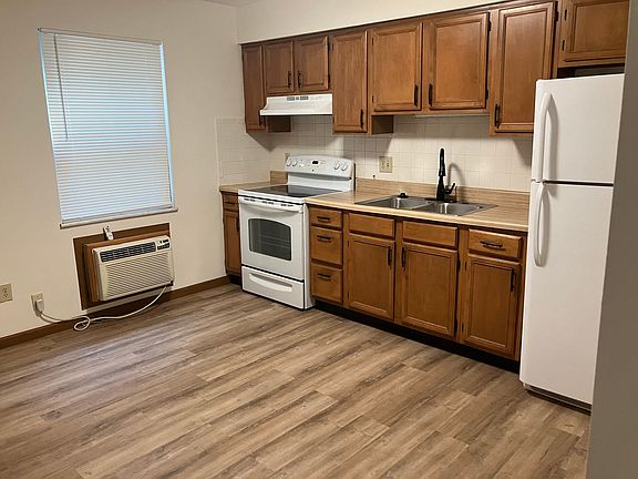 5th image of 1220 Bunker Hill Ct APT B