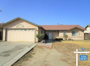 1470 Lombard St, Hanford, CA 93230