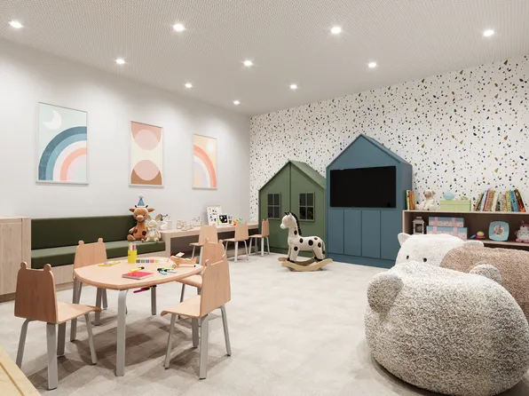 450 Grand Avenue image 13 of 16