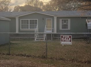 810 Rio Rd, Bloomfield, NM 87413