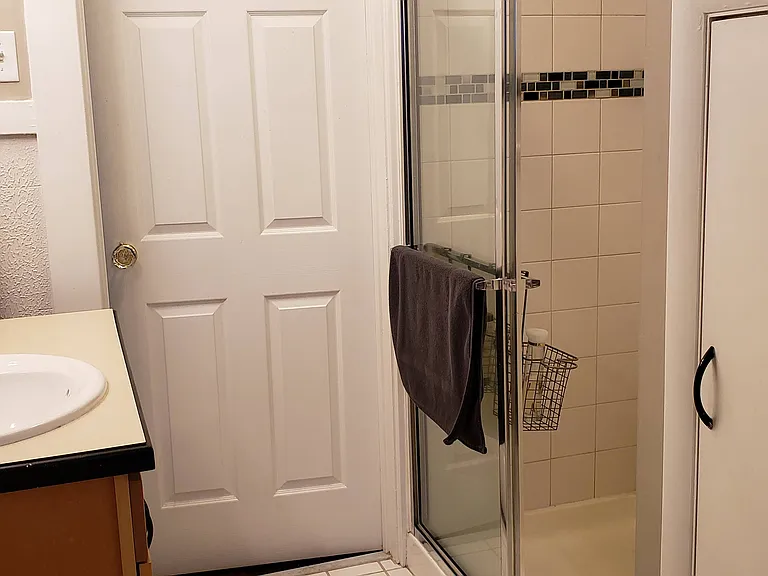 959 S Braddock Ave — Photo 14