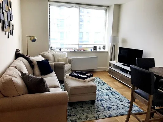 Rented by Windsor Property Management | media 25