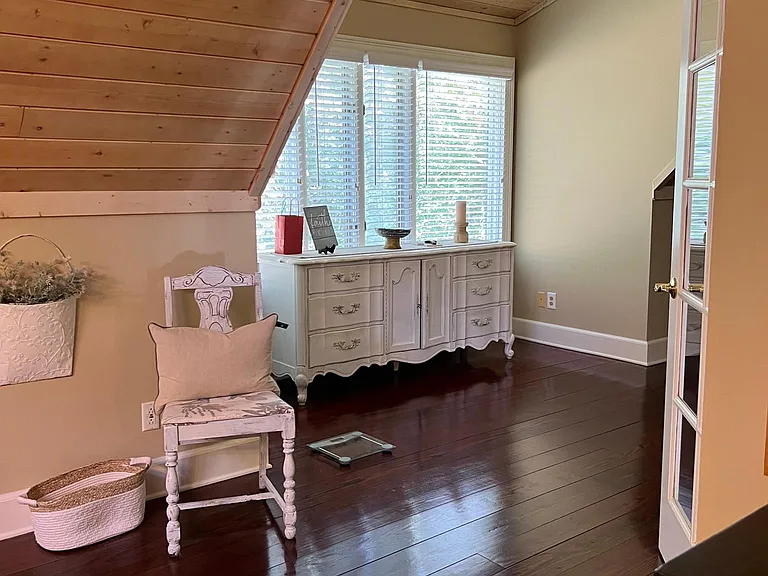 6975 Jones Mill Rd — Photo 5