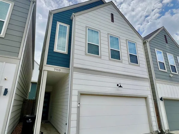 7713 Johanna Park Dr, Houston, TX 77055