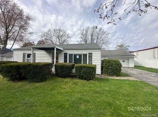 1030 W Dean Rd, Temperance, MI 48182