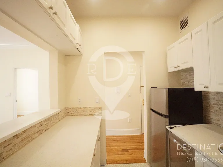 526 3rd Ave #2 — Photo 13