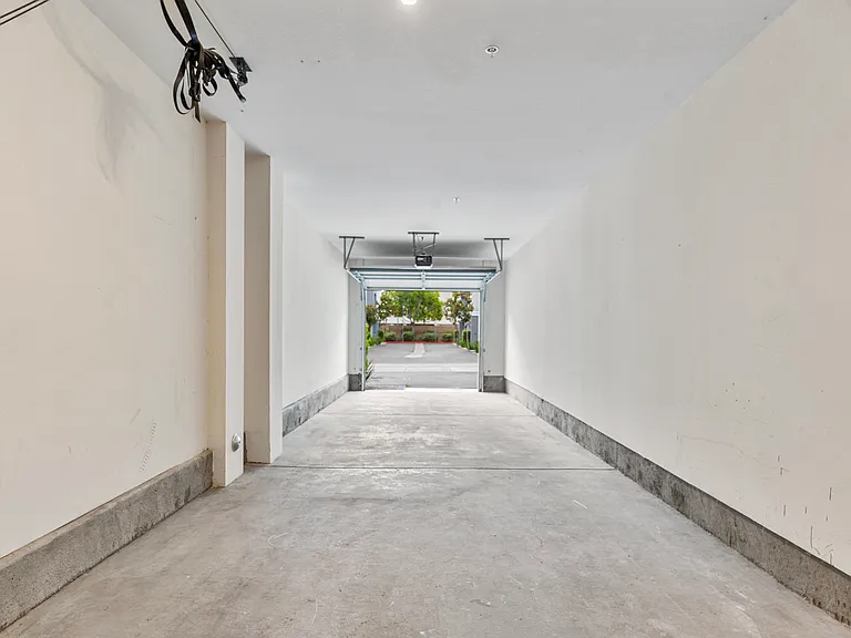 Cabrillo Bay Ln — Photo 20