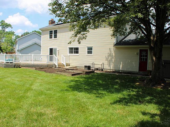 3rd image of 7905 Strawberry Hill Ln