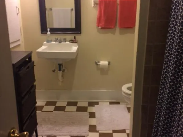 30B Pitt St #B, Charleston, SC 29401