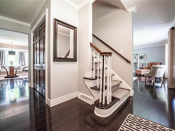 2nd image of 32583 Surrey Ln