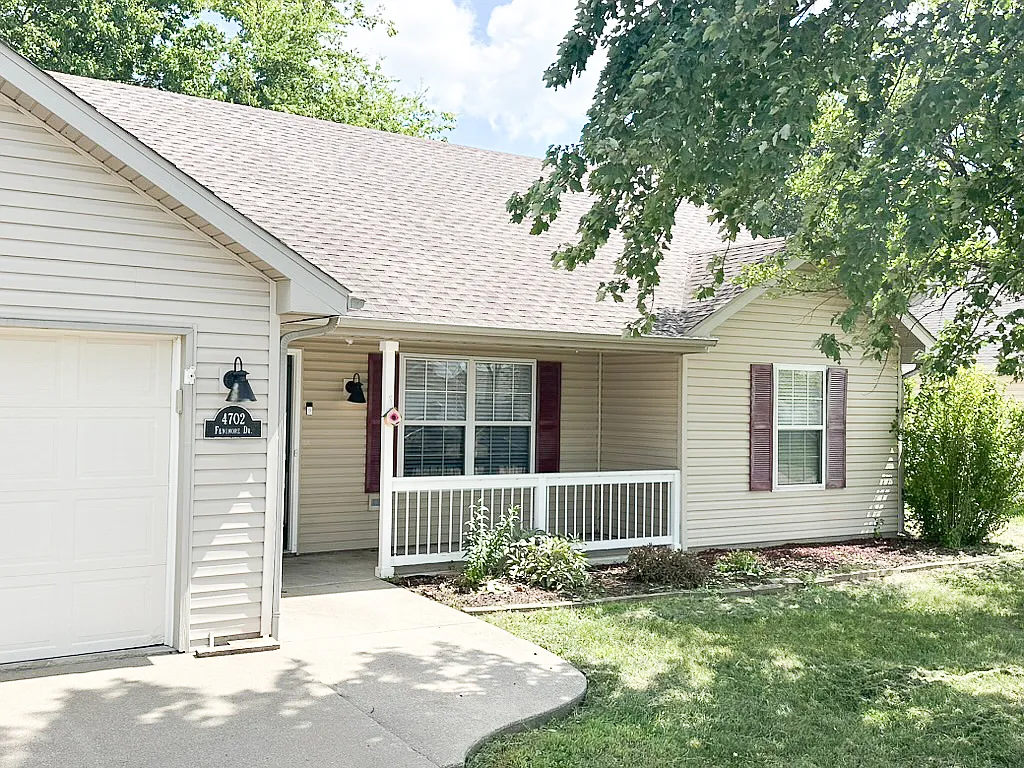 3 bed, 1268 sqft, $1,750 — Photo 2