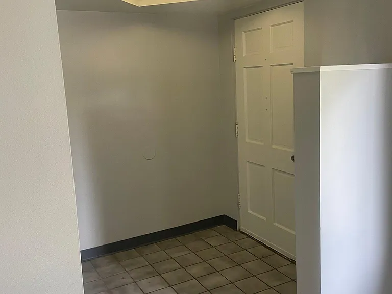 9922 SE Linwood Ave — Photo 3