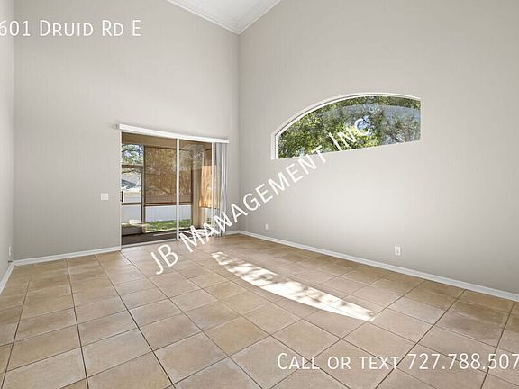 3rd image of 1601 Druid Rd E