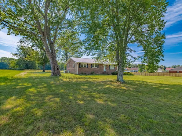 1319 Hills Chapel Rd, Manchester, TN 37355