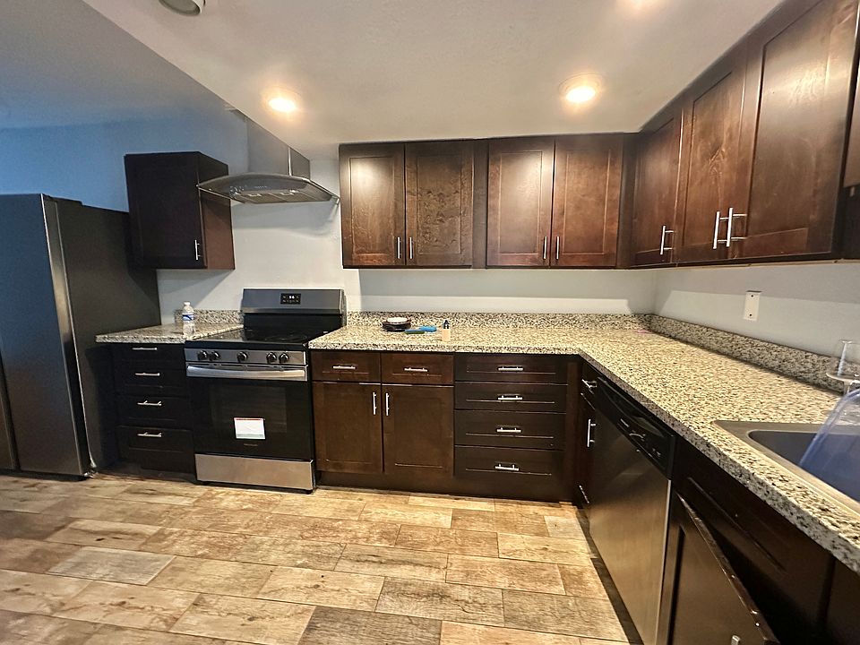 1st image of 811 Vouray Dr APT B