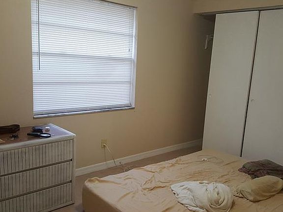 5th image of 10105 Briarwick Ct