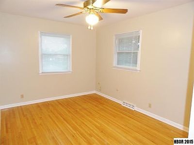 5th image of 1720 Hilton Ave