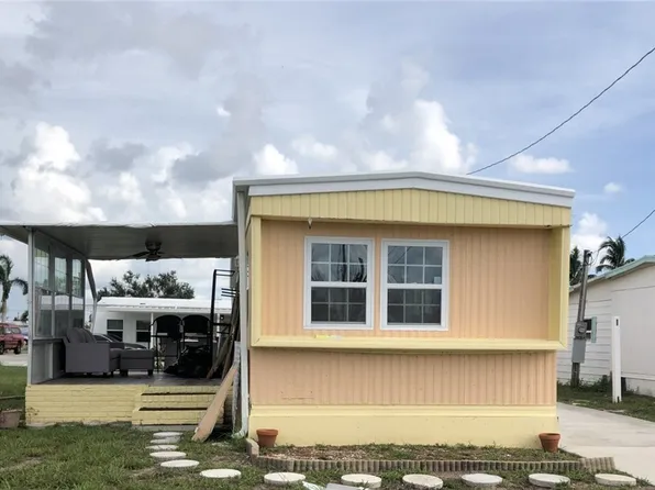 4795 Flamingo Dr, Saint James City, FL 33956