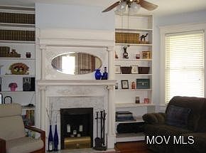 2nd image of 633 5th St