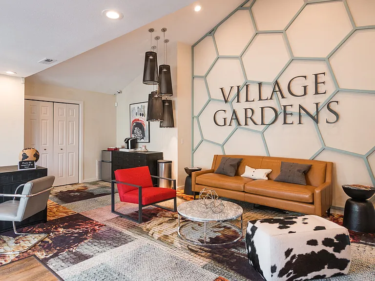 Village Gardens Apartments — Photo 7