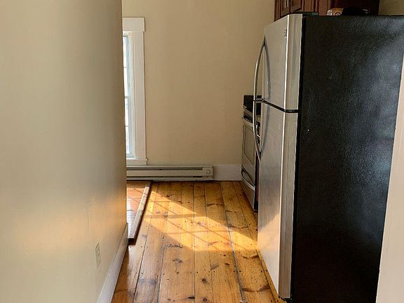 5th image of 36 Orange St Unit 4